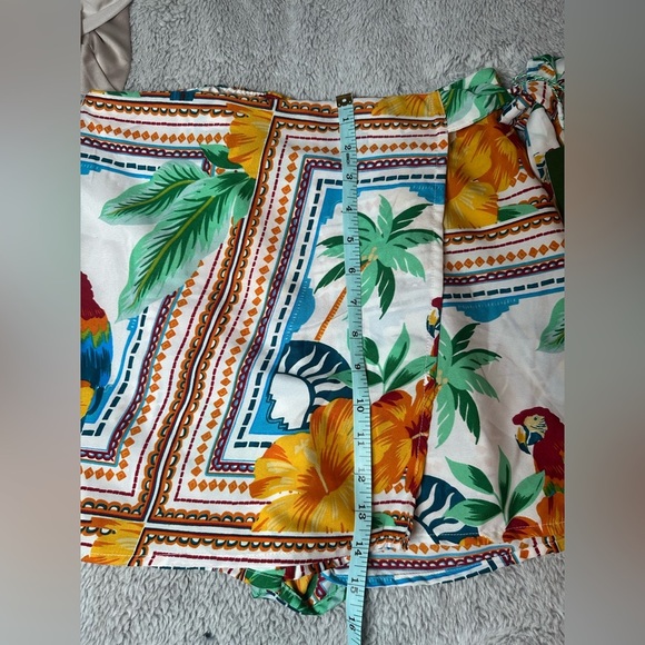 Live 4 Truth Tropical Parrot & Palm Print Two-Piece Skort set Size Small - Picture 11 of 16
